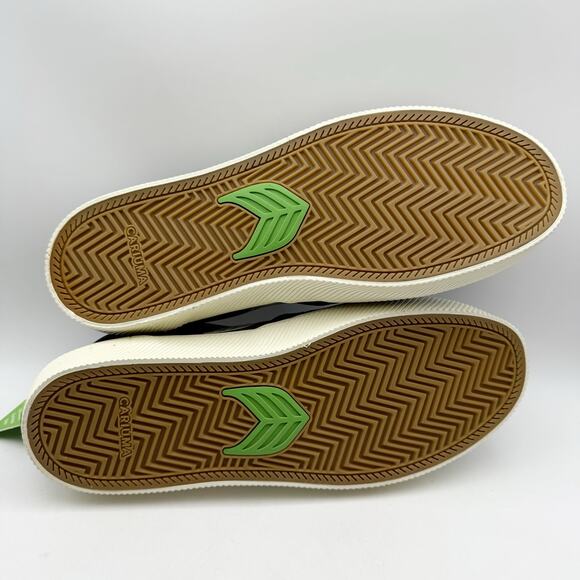 Cariuma Mens Slip On Pro Low Sneakers US 12.5 M EU 46 Black Ivory Suede NIB - Picture 11 of 12